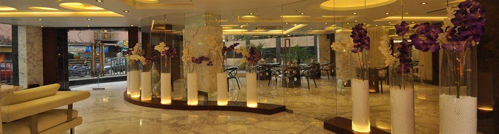 Kempton Hotel Kolkata Bagian luar foto